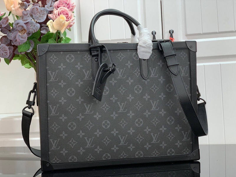 LOUIS VUITTON LOUIS VUITTON Soft trunk Briefcase Business bag crossbody  M44952 Monogram LV M44952